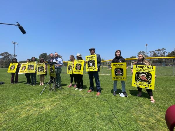 Parents protest at Snapchat