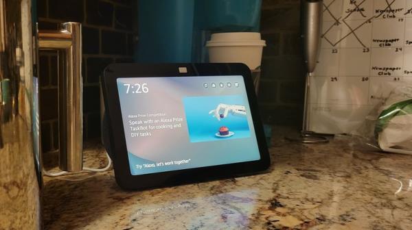 Echo Show 8 display