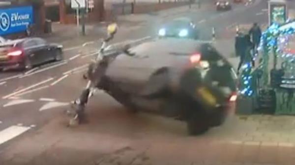 A car crashed into a lampost on Warwick Road, Olton