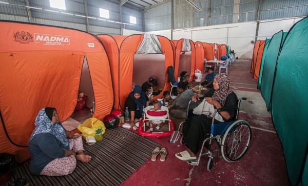 Drop in number of flood evacuees in Selangor, no change in Perak this morning