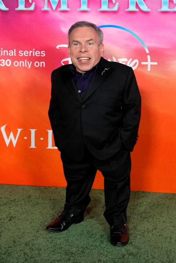 Warwick Davis. 