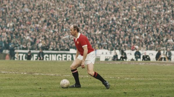 Bobby Charlton in action for Manchester United against Chelsea in 1973