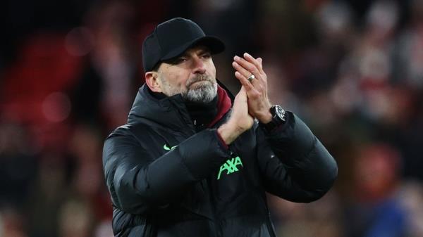 Klopp celebrating Liverpool's 2-1 win over Fulham