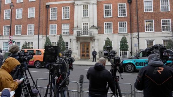 Pic: AP</p>

<p>　　Journalists wait outside the Lo<em></em>ndon Clinic in central Lo<em></em>ndon wher<em></em>e Britain's King Charles III is being treated for an enlarged prostate in London, Monday, Jan. 29, 2024.(AP Photo/Kin Cheung)