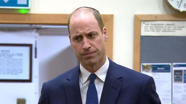 Prince William with members of the Jewish community in Lo<em></em>ndon on 29 February. Pic: PA