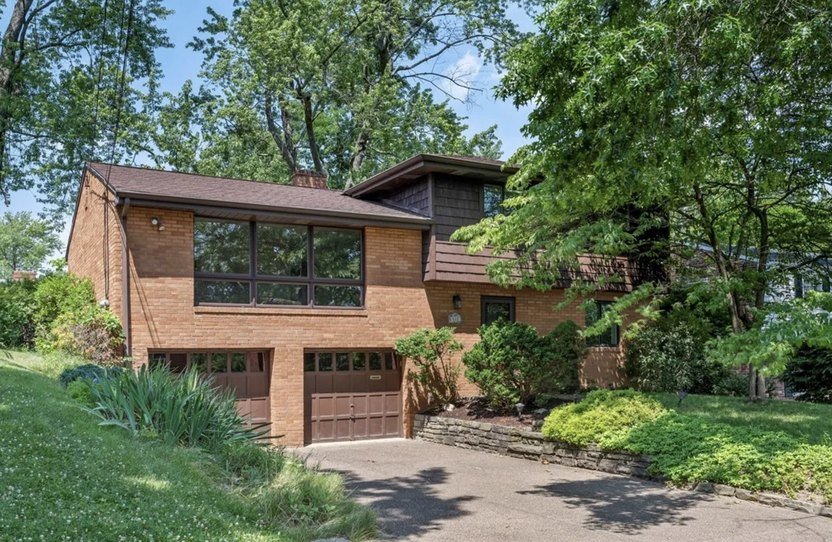 Split level brown house in Pittsburgh