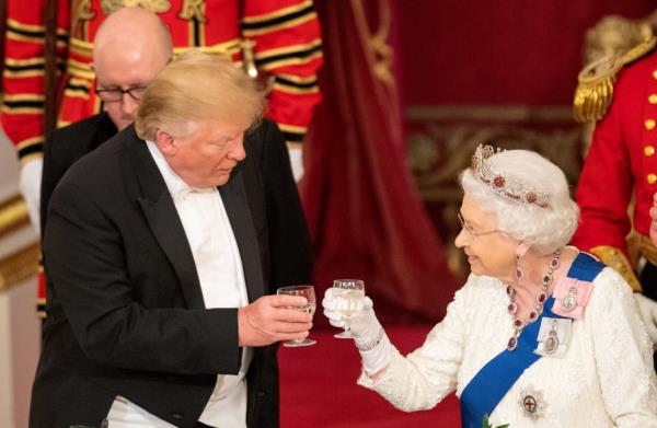 Then-President Do<em></em>nald Trump, left, and Queen Elizabeth at a State Banquet at Buckingham Palace in London, Britain, June 3, 2019.