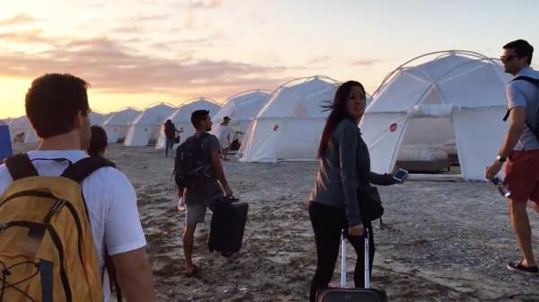 The botched Fyre Festival in 2017 promised guests a star-studded co<em></em>ncert surrounded by models, but they received pop-up tents without bathrooms and an off-putting cheese sandwich.