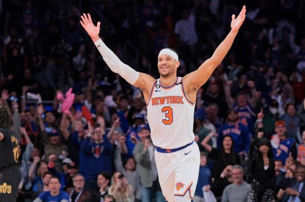 Josh Hart celebrates during the Knicks' Game 4 victory against the Cavaliers.