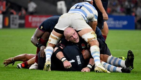 Dan Cole typified England's battling approach 