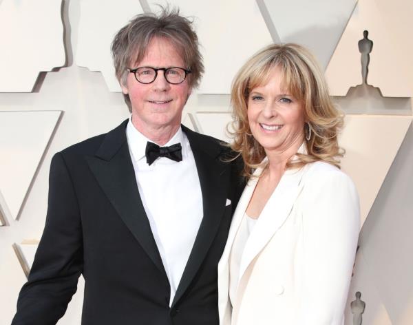 Mandatory Credit: Photo by Christopher Polk/Shutterstock (10113255qb)</p>

<p>　　Dana Carvey, Paula Zwagerman</p>

<p>　　91st Annual Academy Awards, Arrivals, Los Angeles, USA - 24 Feb 2019