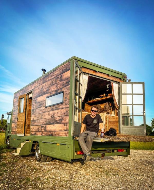 chalet on wheels