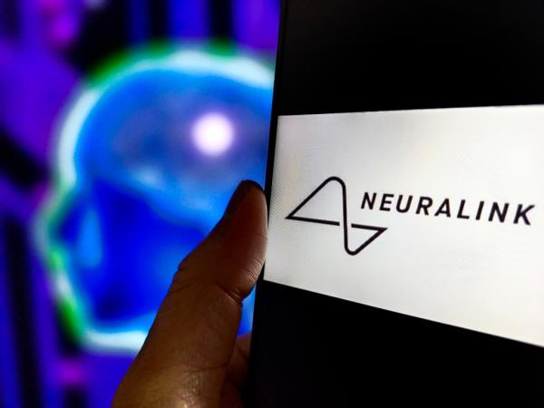 The patient implanted with a brain-chip was able to co<em></em>ntrol a computer mouse using their thoughts, the startup's founder Elon Musk said. 