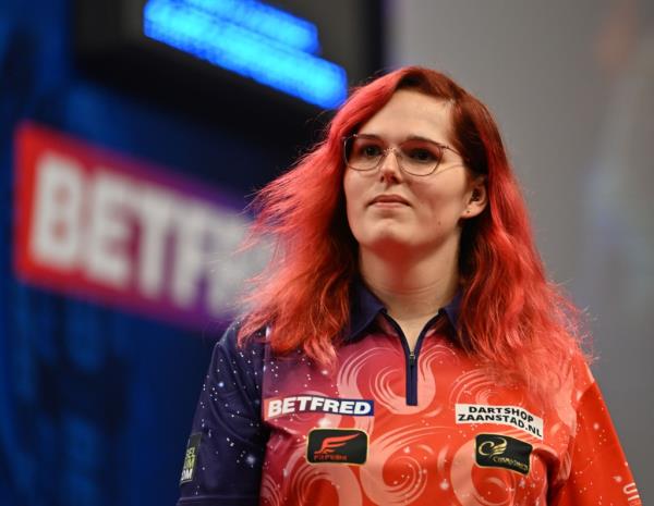 Noa-Lynn van Leuven is the first trans woman to play in a televised tournament.