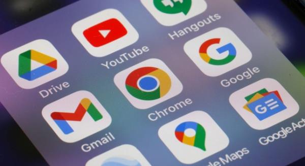 Google apps on a smartphone