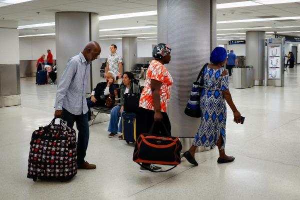 Haitian-American citizens arrive in Miami