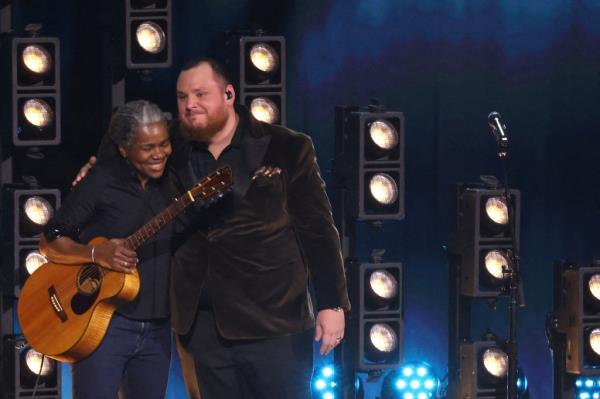 Tracy Chapman and Luke Combs