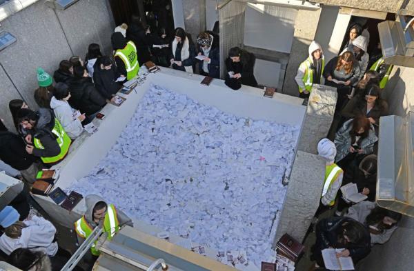 gravesite of the late Rabbi Menechem