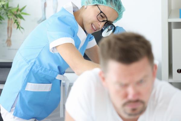 Photo of a doctor and a patient. 