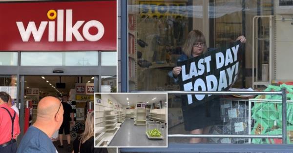 Hundreds of stores across the country are set to close in the coming weeks and staff have told Metro how it has left them feeling (Picture: PA)