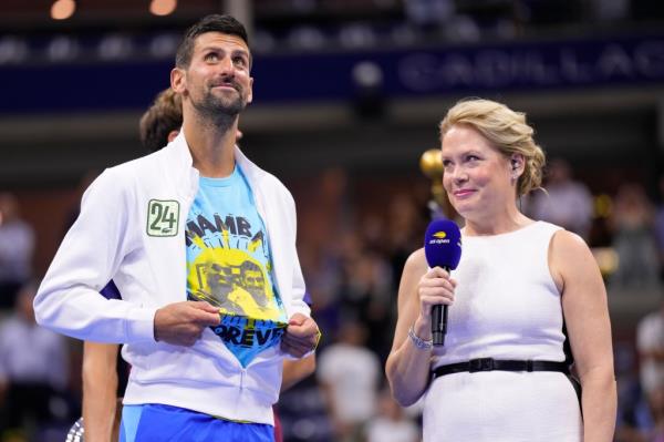 Novak Djokovic ho<em></em>nors Kobe Bryant with a 