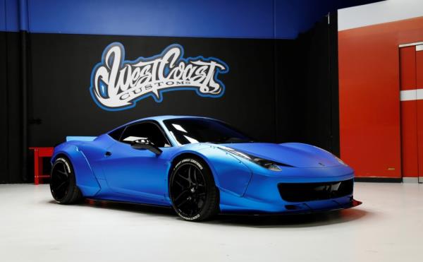 Justin Bieber's electric blue Ferrari