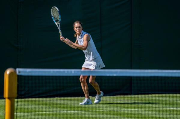 Kate — who serves as patron of the All England Lawn Tennis and Croquet Club, which hosts Wimbledon — showed off her formidable forehand in the footage, returning all of Federer's shots with ease. 