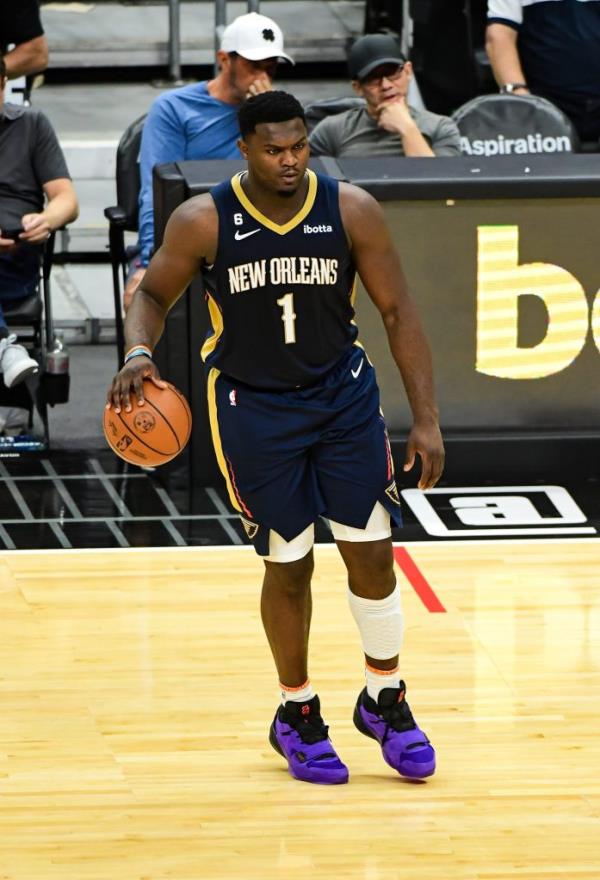 Zion Williamson playing for the Pelicans.