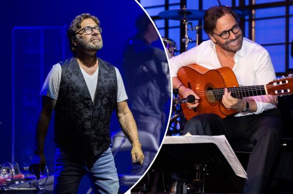 Well-known American guitarist Al Di Meola is in stable co<em></em>ndition after he suffered a heart attack on stage Wednesday while performing in Romania.