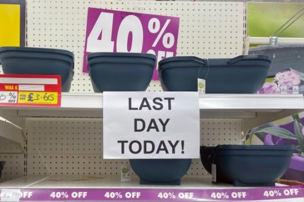 Wilko Cardiff's final day sale