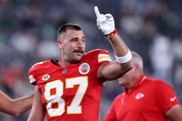 Travis Kelce of the Kansas City Chiefs looks on prior to the game New York Jets at MetLife Stadium.