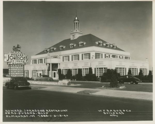 A view of the Howard Johnson's in Rego Park in 1940.