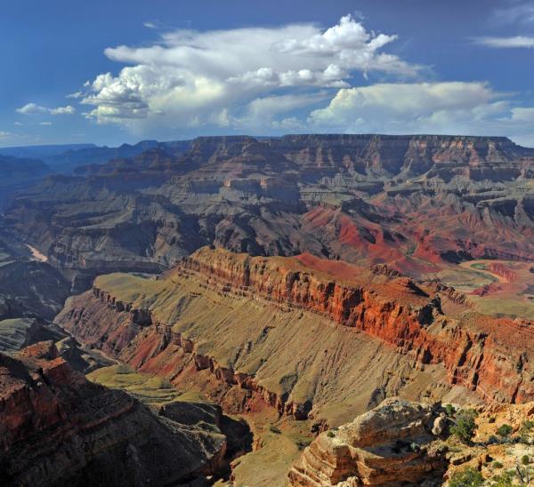 ba<em></em>se jumping is prohibited in Grand Canyon Natio<em></em>nal Park.