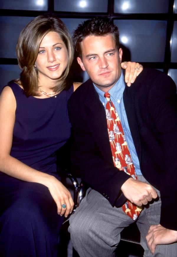 Jennifer Aniston with Matthew Perry. 