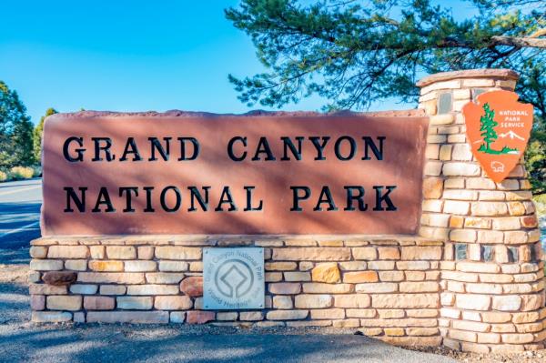 The entrance sign for Grand Canyon Natio<em></em>nal Park in Arizona.