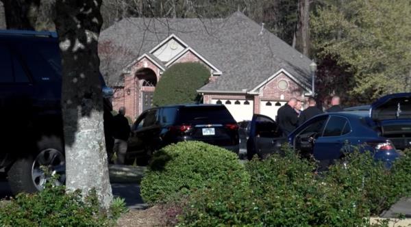 Federal agents co<em></em>nducted the search warrant on the West Little Rock home around 6 a.m. Tuesday morning.