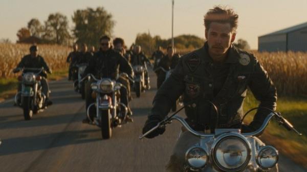 Austin Butler as Benny in 20th Century Studios' THE BIKERIDERS. Photo courtesy of 20th Century Studios.