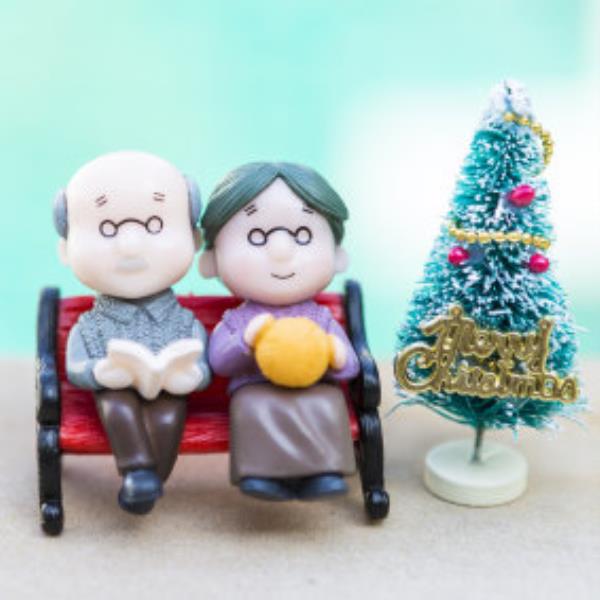 Christmas will come early for one reader’s parents, but how should they use it? 